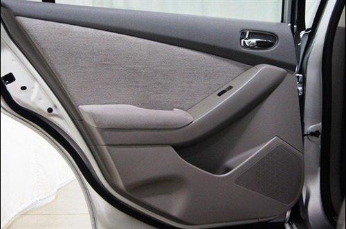 Nissan Altima 2011 photo 3