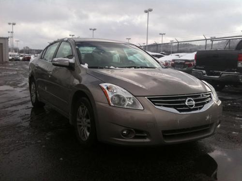 Nissan Altima 2011 photo 1