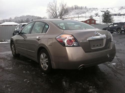 Nissan Altima 2011 photo 3