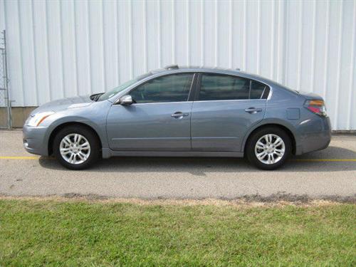 Nissan Altima 2011 photo 3