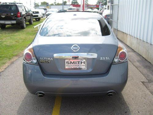 Nissan Altima 2011 photo 5
