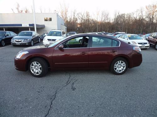 Nissan Altima 2011 photo 1
