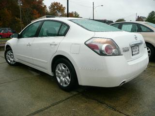Nissan Altima 2011 photo 4