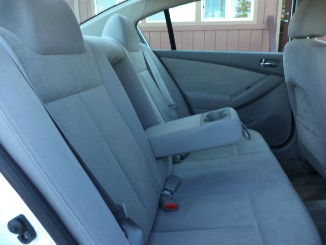 Nissan Altima 2011 photo 23