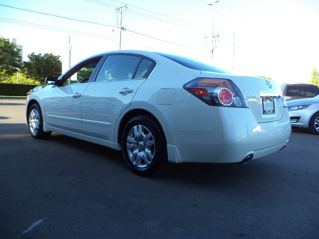 Nissan Altima 2011 photo 8
