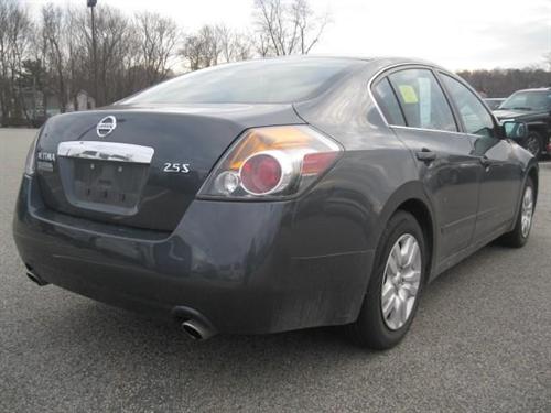 Nissan Altima 2011 photo 3