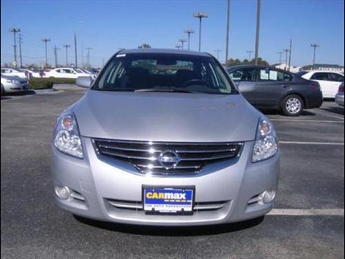 Nissan Altima 2011 photo 1