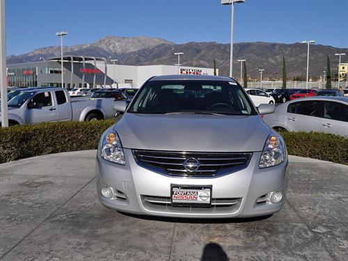 Nissan Altima 2011 photo 1