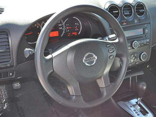 Nissan Altima 2011 photo 5