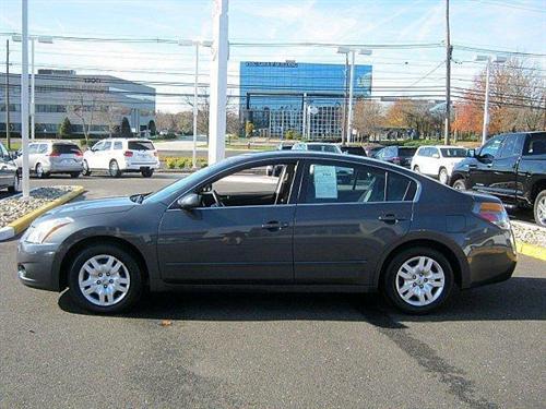 Nissan Altima 2011 photo 4