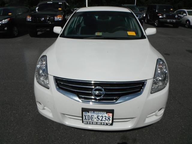 Nissan Altima 2011 photo 1