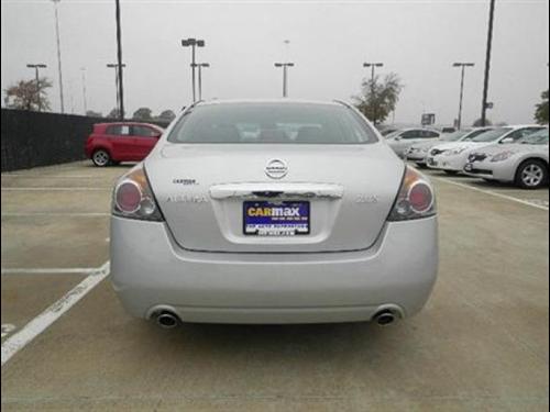 Nissan Altima 2011 photo 5