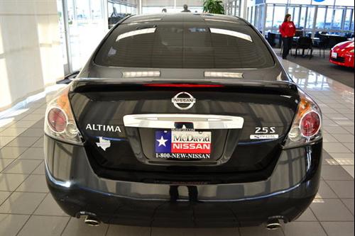 Nissan Altima 2011 photo 4