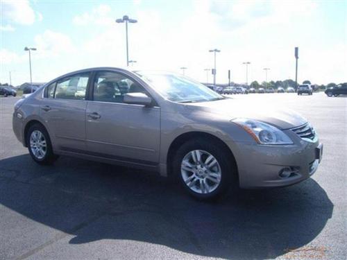 Nissan Altima 2011 photo 2