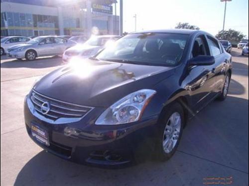 Nissan Altima 2011 photo 1