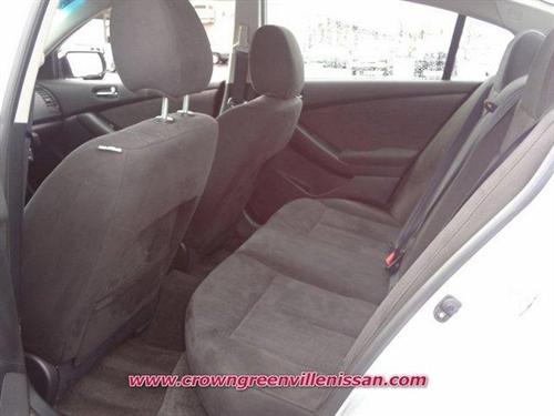 Nissan Altima 2011 photo 3