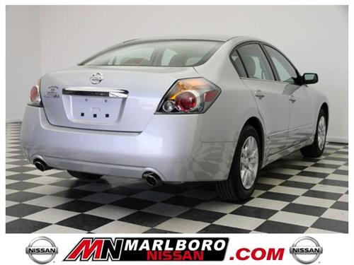 Nissan Altima 2011 photo 1