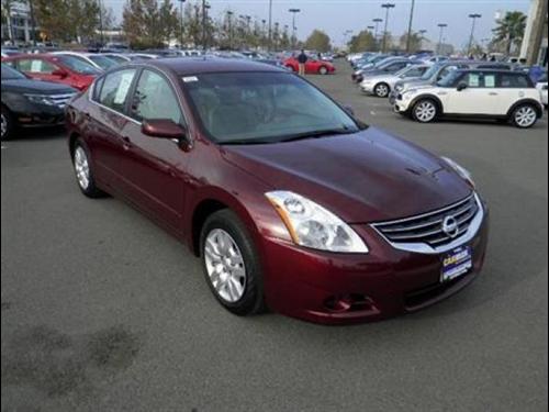 Nissan Altima XR Other