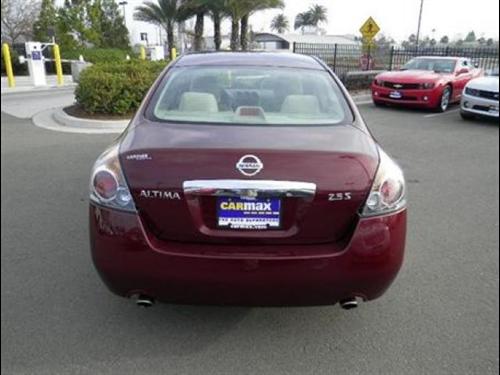 Nissan Altima 2011 photo 5