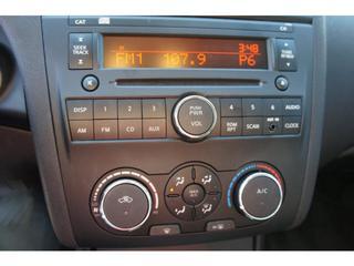 Nissan Altima 2011 photo 2