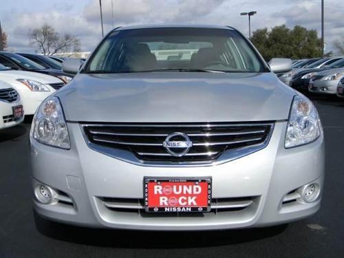 Nissan Altima 2011 photo 1