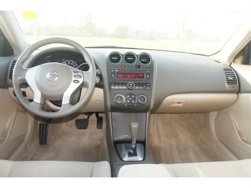 Nissan Altima 2011 photo 5