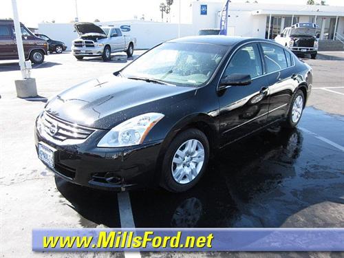Nissan Altima 2011 photo 3