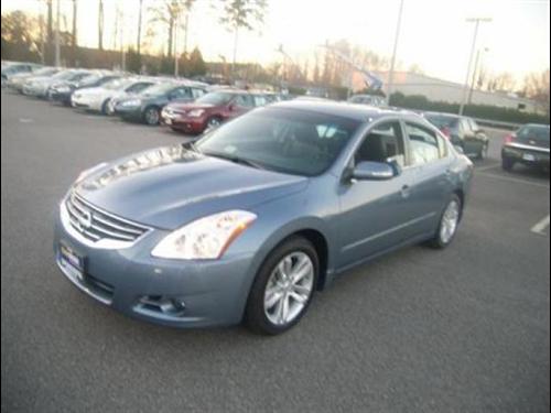 Nissan Altima 2011 photo 2