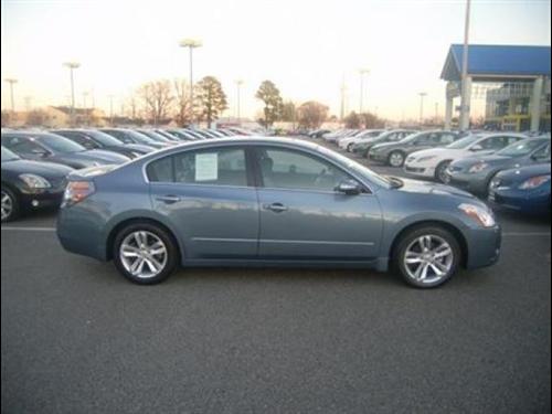 Nissan Altima 2011 photo 3