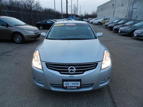 Nissan Altima 2011 photo 1