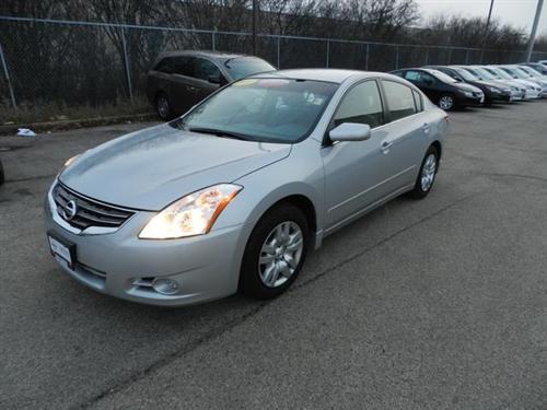 Nissan Altima 2011 photo 2