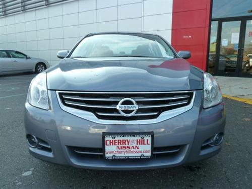 Nissan Altima 2011 photo 2