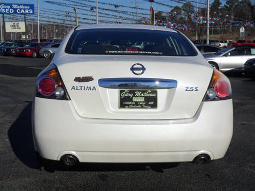 Nissan Altima 2011 photo 3