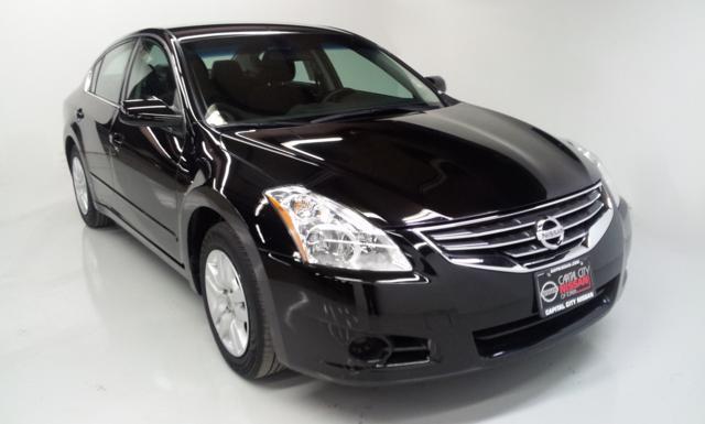 Nissan Altima 2011 photo 3