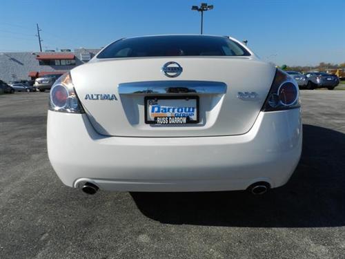 Nissan Altima 2011 photo 3
