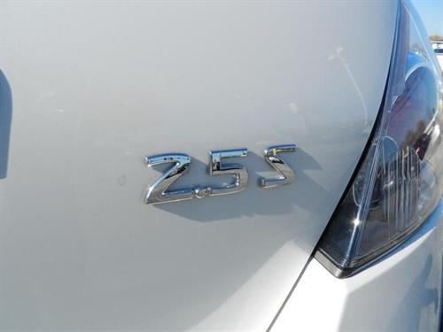 Nissan Altima 2011 photo 4