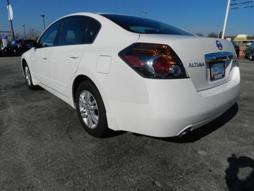 Nissan Altima 2011 photo 5