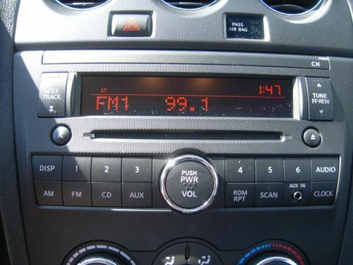 Nissan Altima 2011 photo 1