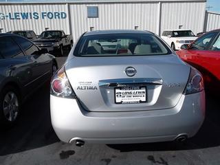 Nissan Altima 2011 photo 3