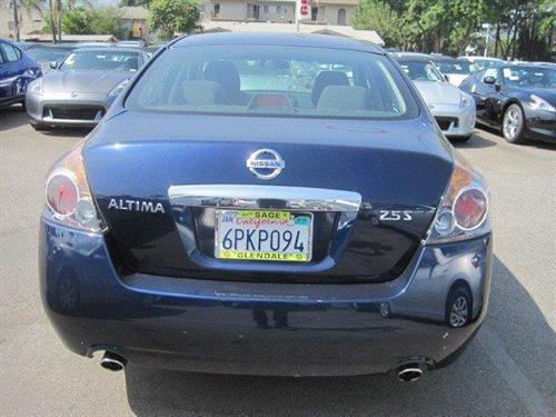 Nissan Altima 2011 photo 4