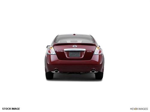 Nissan Altima 2011 photo 1