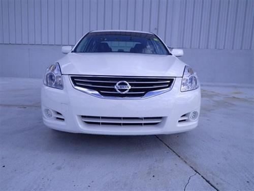 Nissan Altima 2011 photo 3