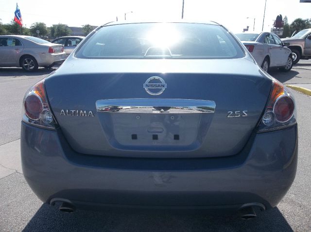Nissan Altima 2011 photo 12