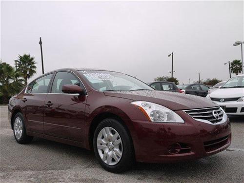 Nissan Altima 2011 photo 3