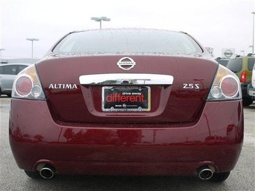 Nissan Altima 2011 photo 5