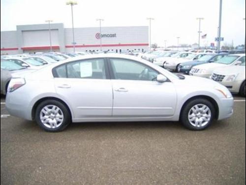 Nissan Altima 2011 photo 3