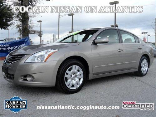 Nissan Altima 2011 photo 1
