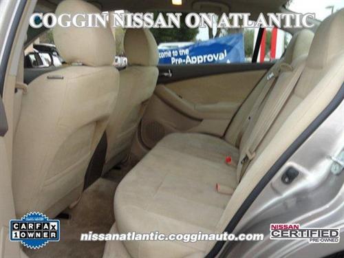 Nissan Altima 2011 photo 4