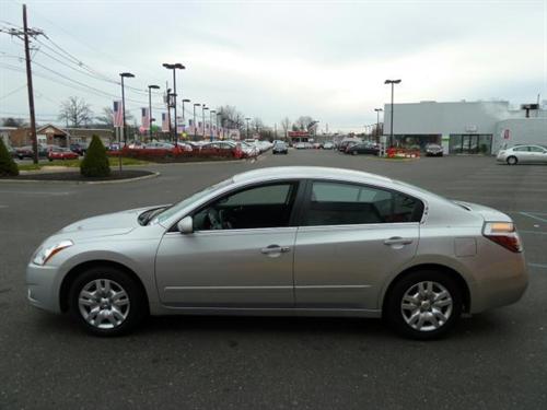 Nissan Altima 2011 photo 4