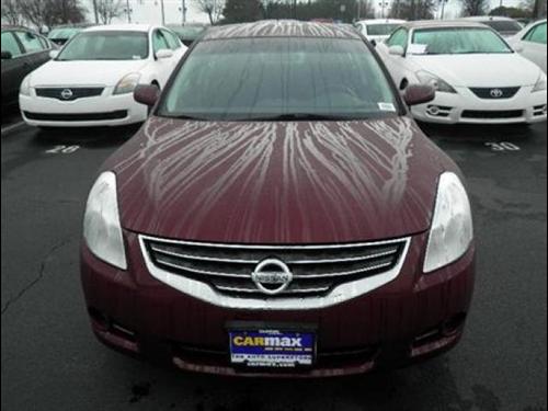 Nissan Altima 2011 photo 1